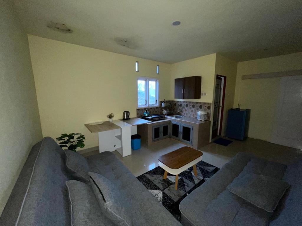Bromo Semesta Guesthouse Probolinggo Buitenkant foto