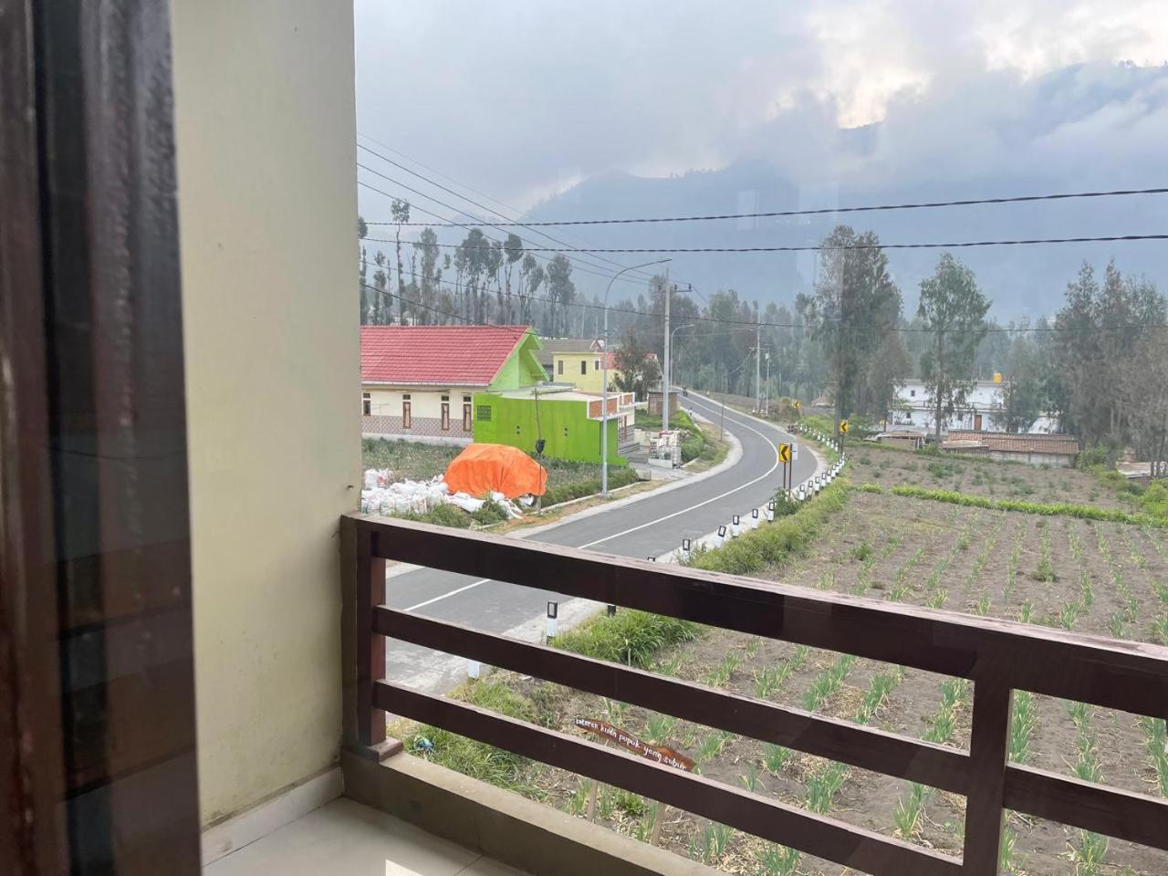 Bromo Semesta Guesthouse Probolinggo Buitenkant foto
