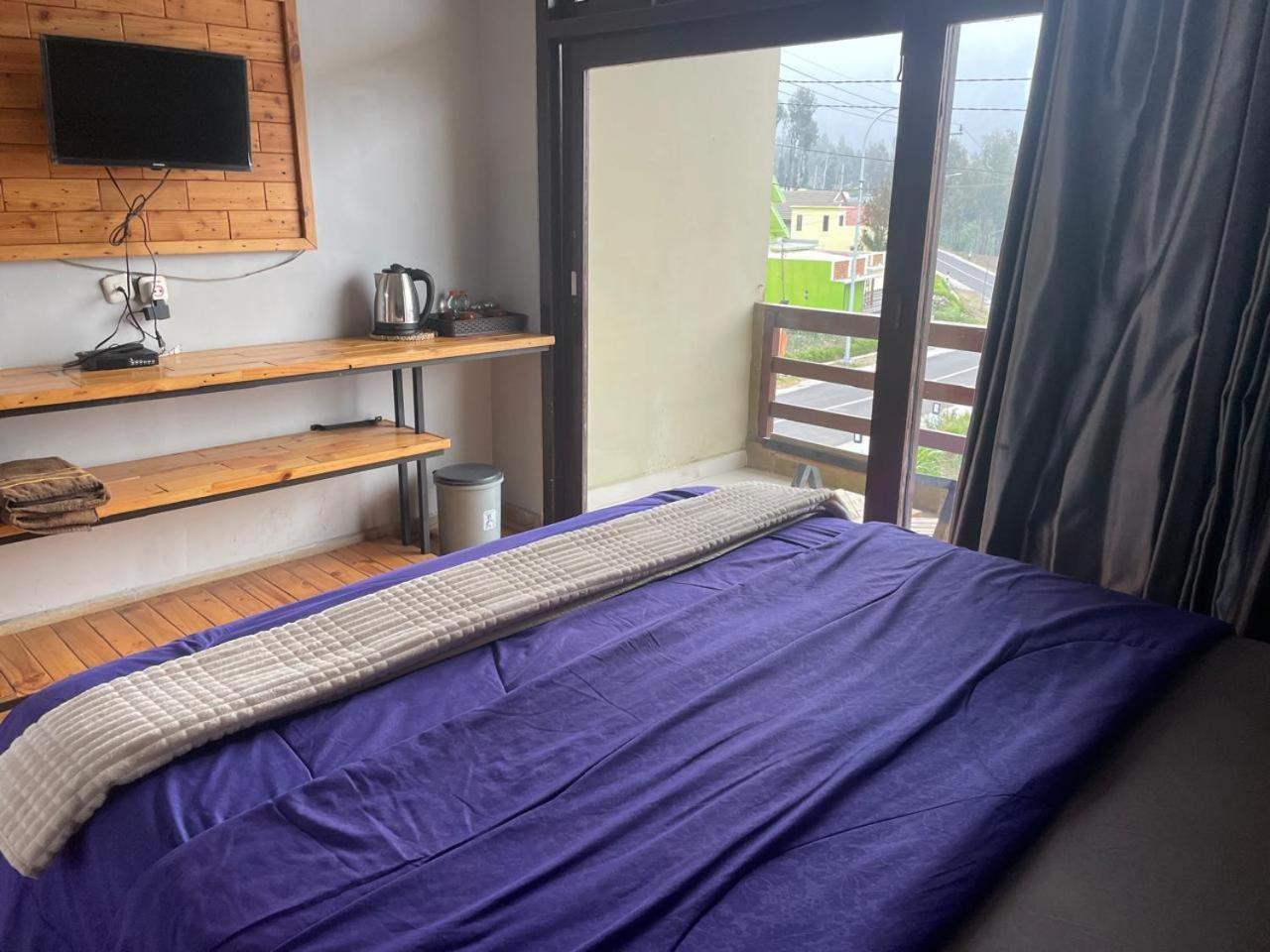 Bromo Semesta Guesthouse Probolinggo Buitenkant foto