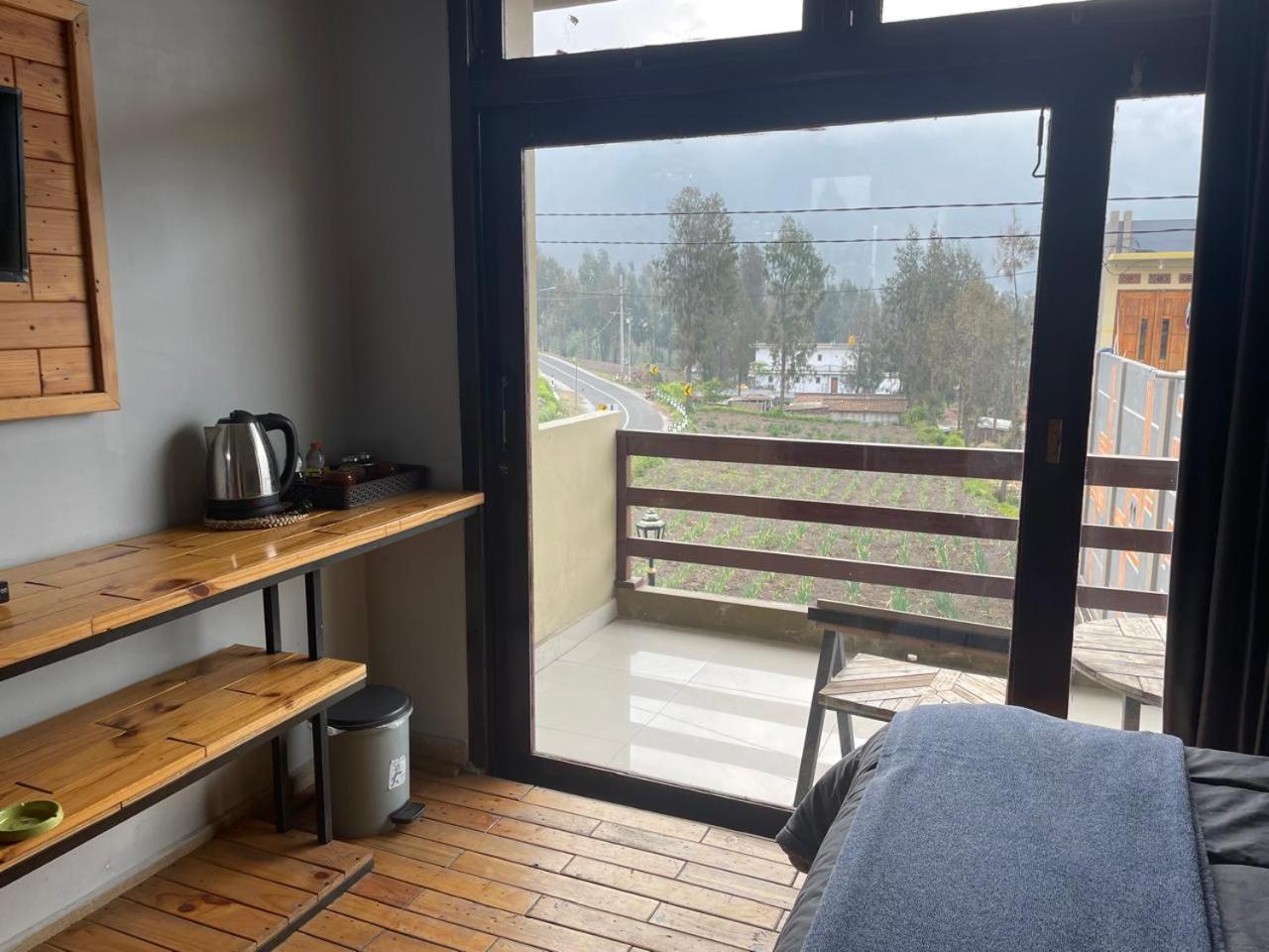 Bromo Semesta Guesthouse Probolinggo Buitenkant foto